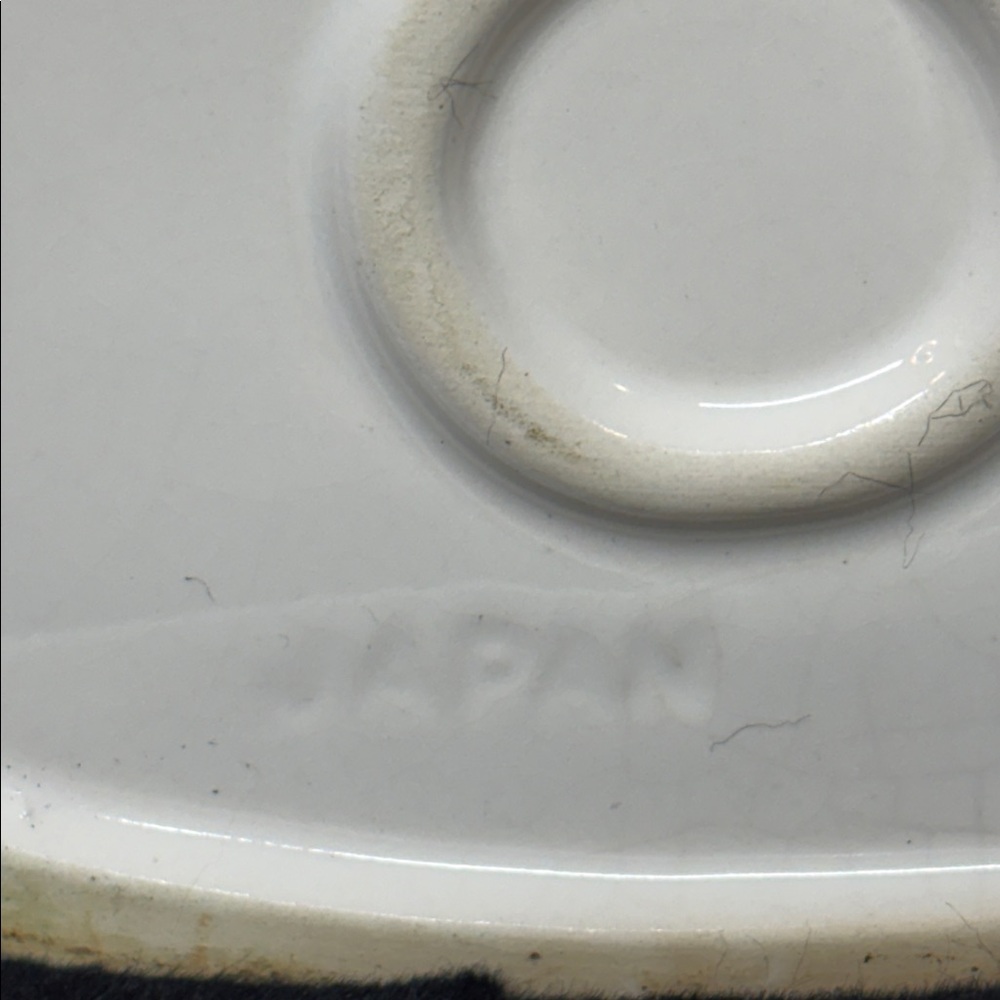 Porcelain soup tureen with ladle - Picture 10 of 12